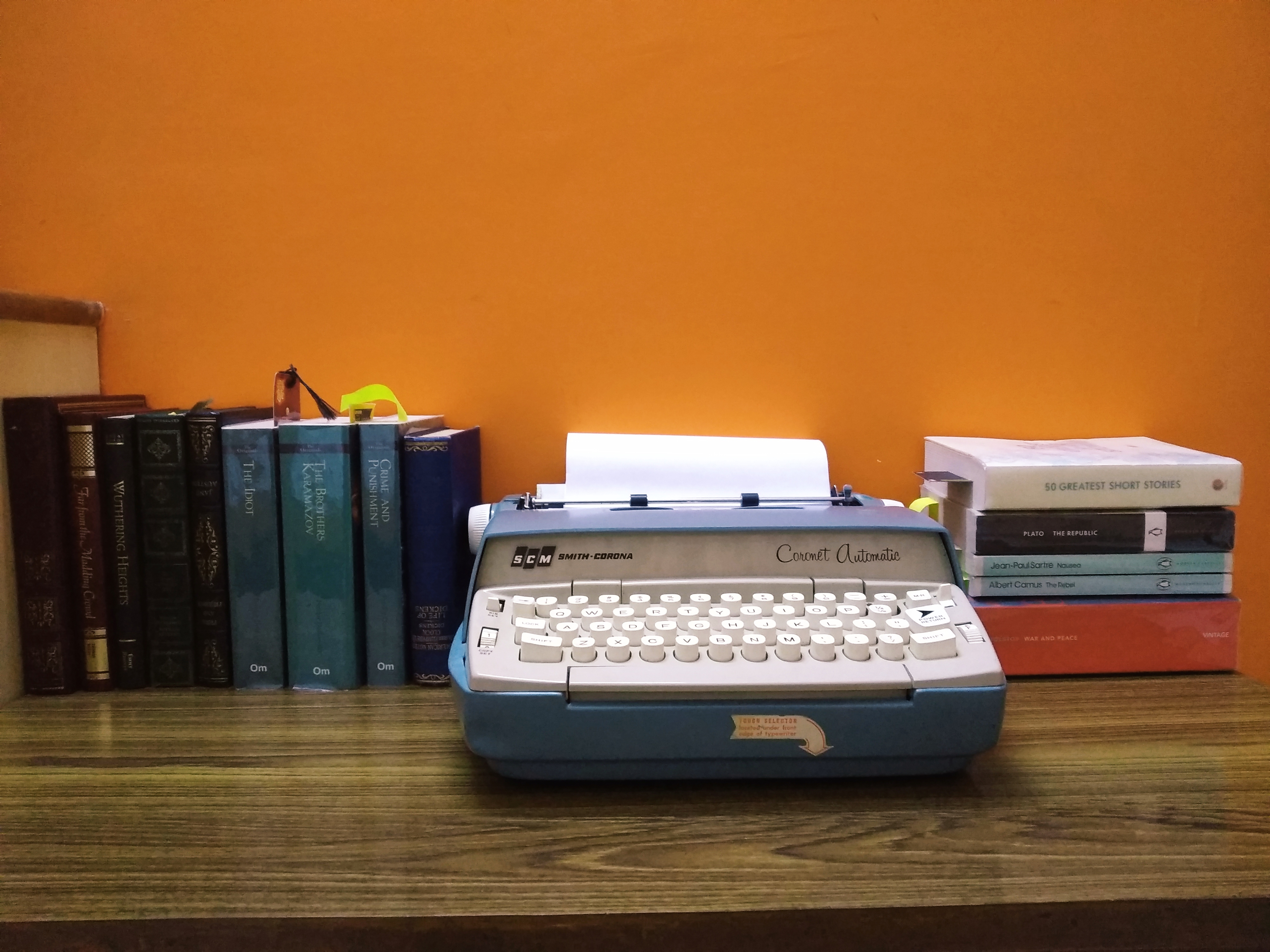 Typewriter with some books